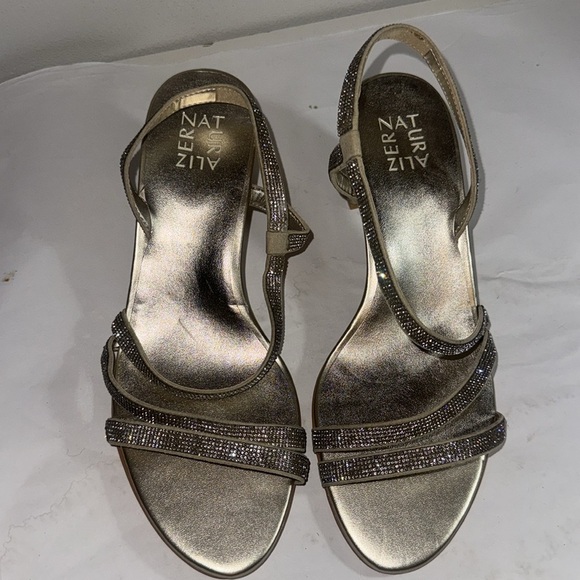 New Naturalizer Gold Strappy Women's heel Sandals 9.5 - Picture 7 of 7
